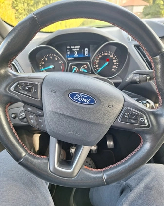 Ford Kuga cena 78000 przebieg: 99750, rok produkcji 2017 z Katowice małe 497